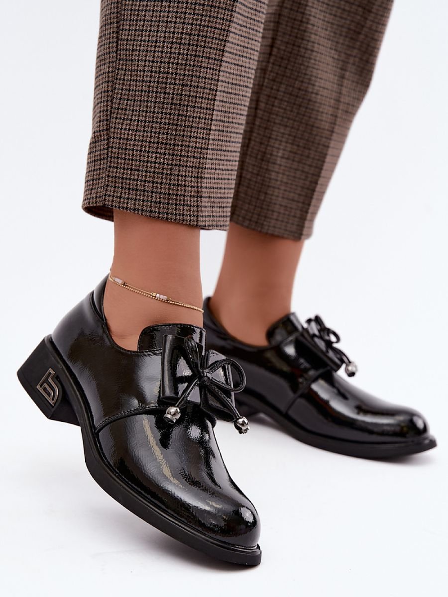 Heeled low shoes model 231183 Step in style
