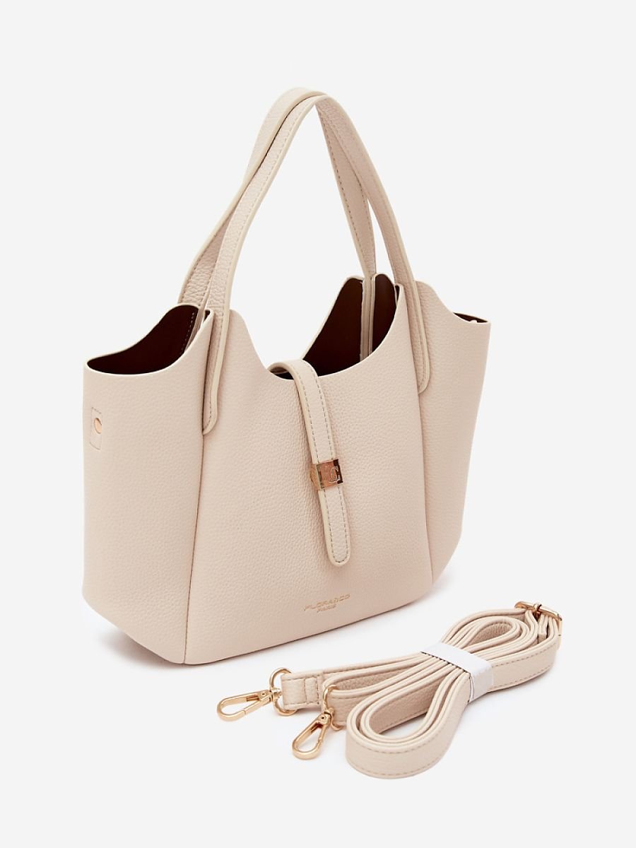 Everyday handbag model 230341 Step in style