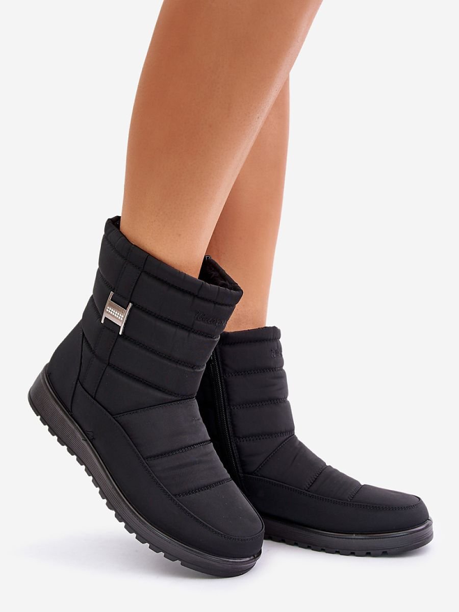 Snow boots model 202206 Step in style