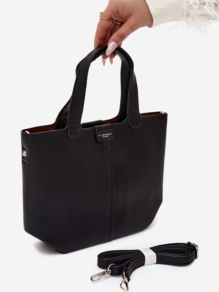 Everyday handbag model 230535 Step in style