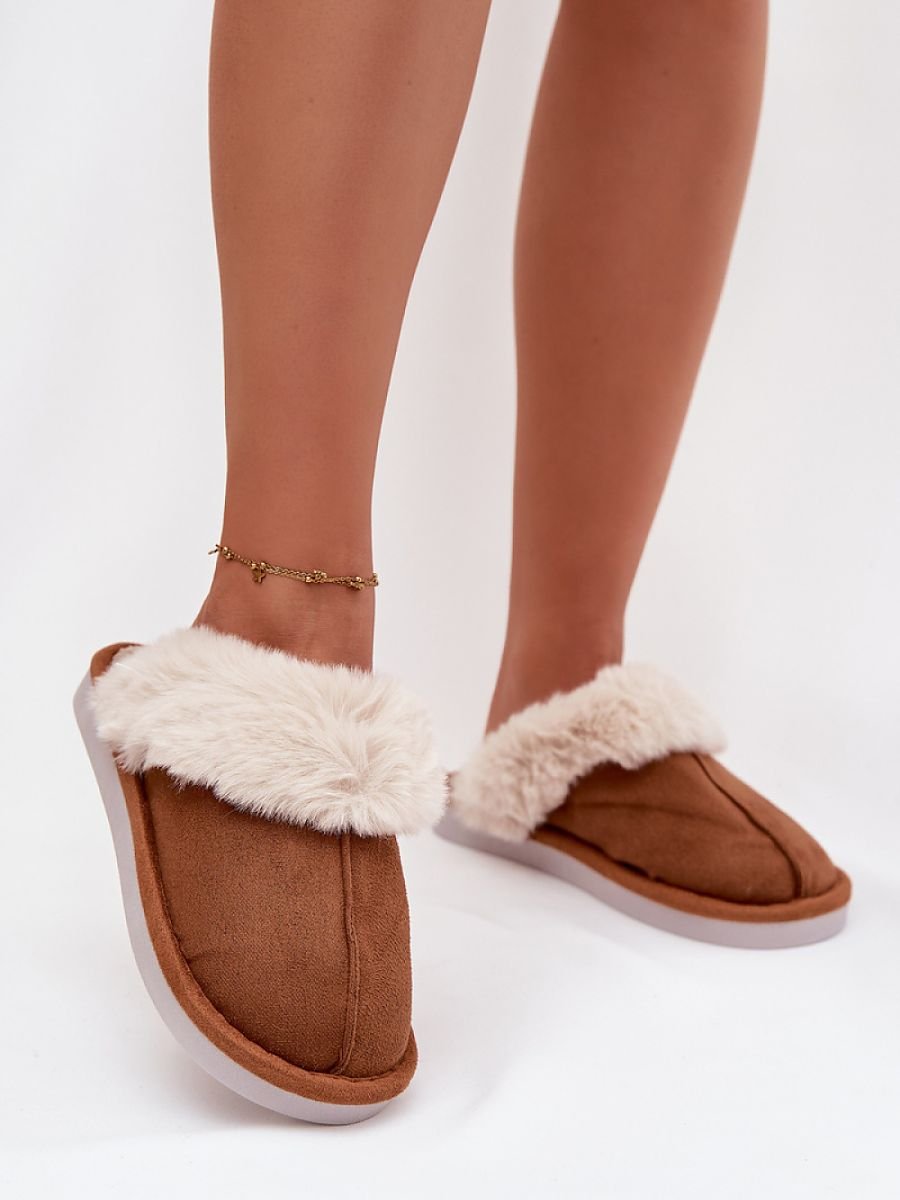 Slippers model 221513 Step in style