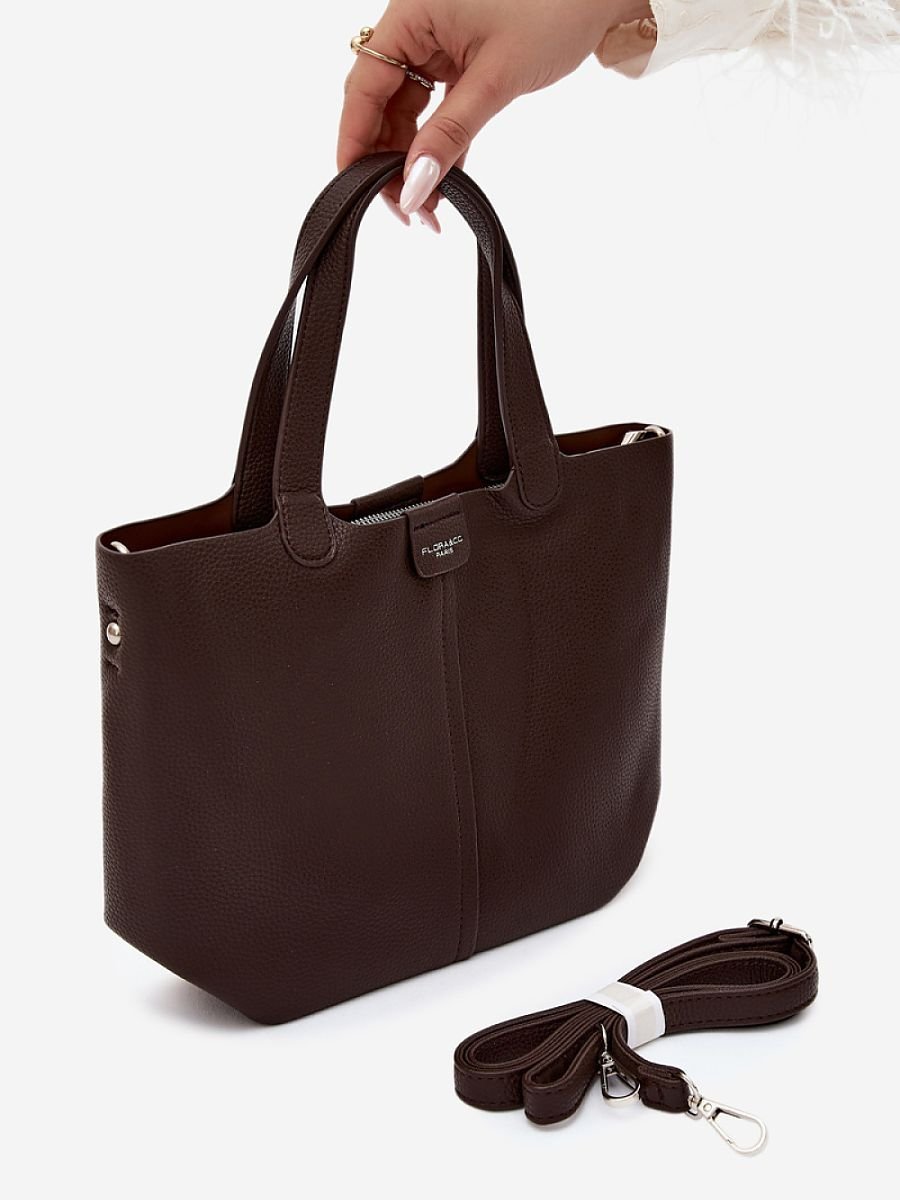 Everyday handbag model 230536 Step in style