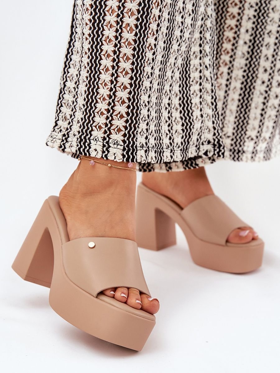 Heeled sandals model 209944 Step in style
