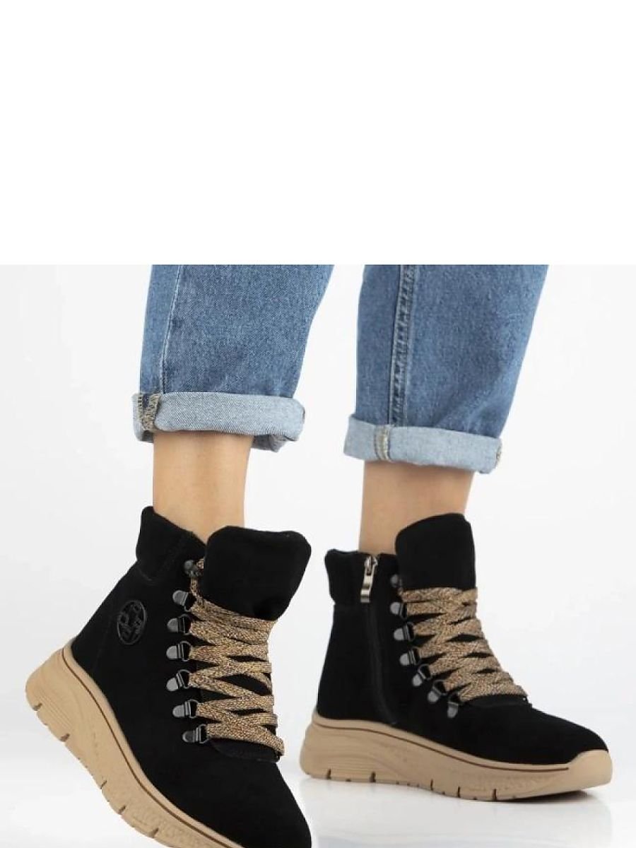 Platform boots model 222013 Solea