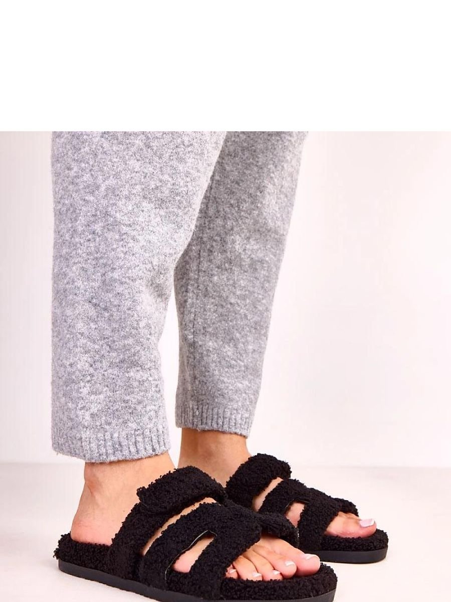 Slippers model 223140 Solea