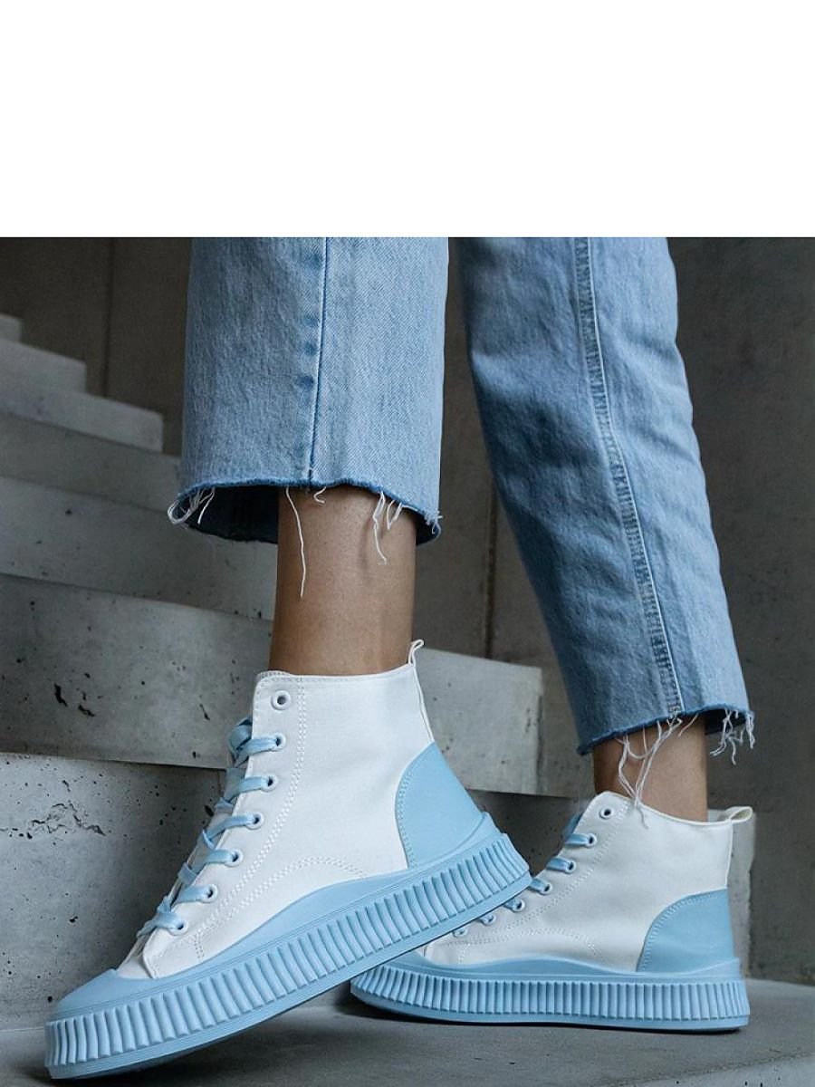 Sneakers model 207205 Solea