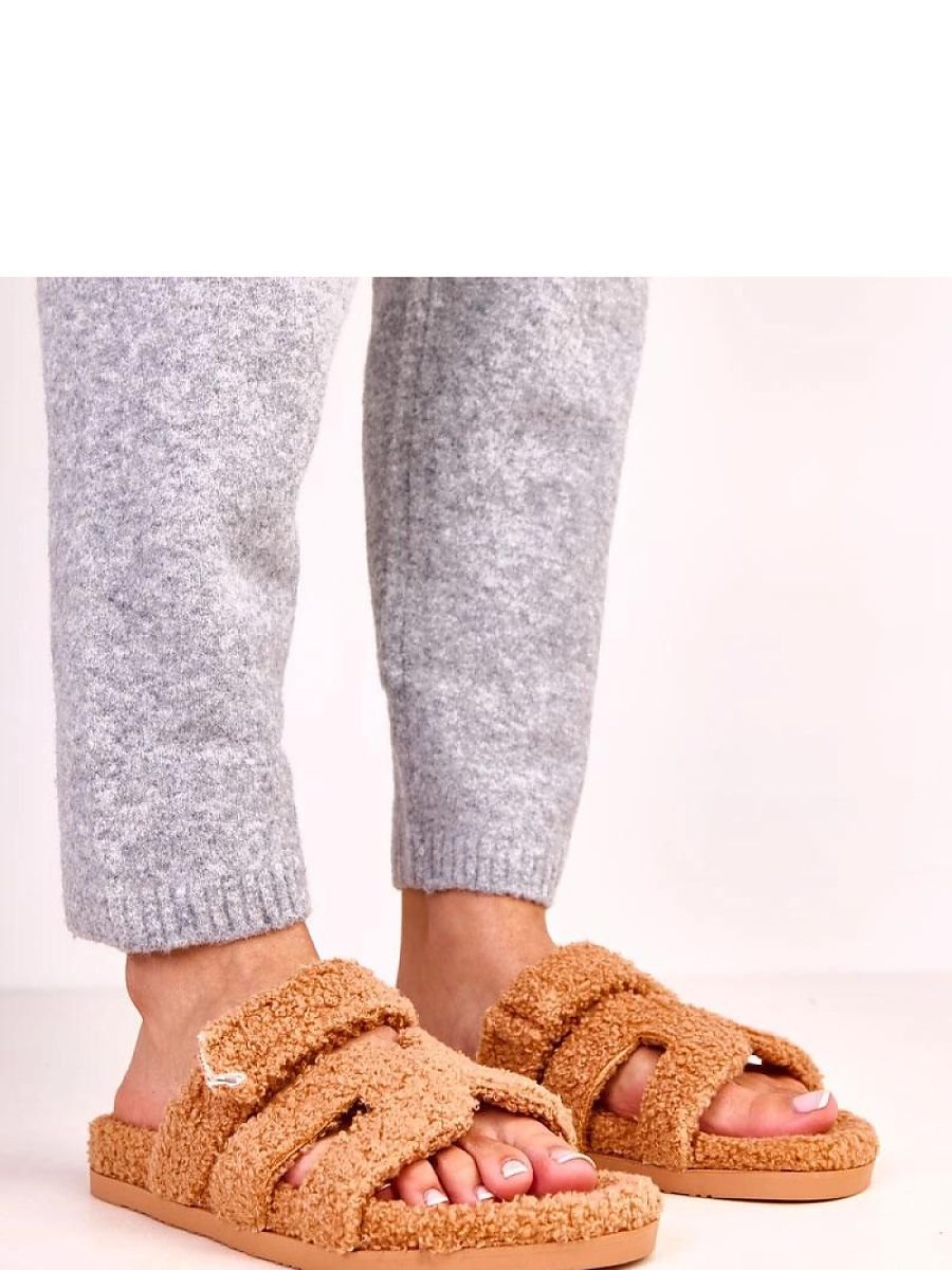 Slippers model 223138 Solea
