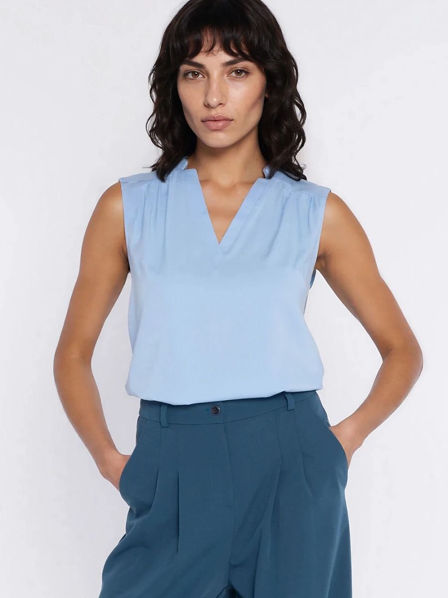 Blouse model 227158 Nife